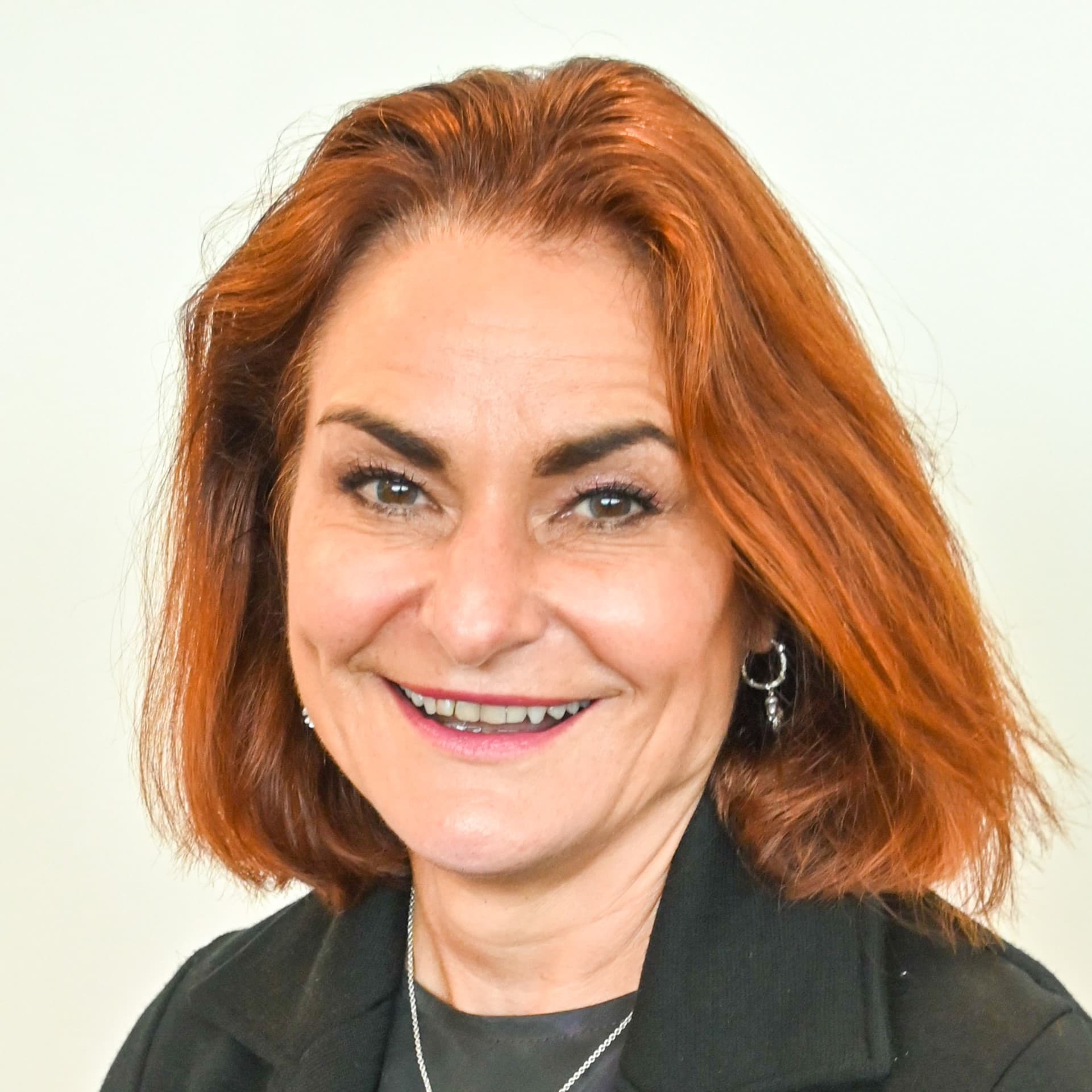 Vivienne Bull